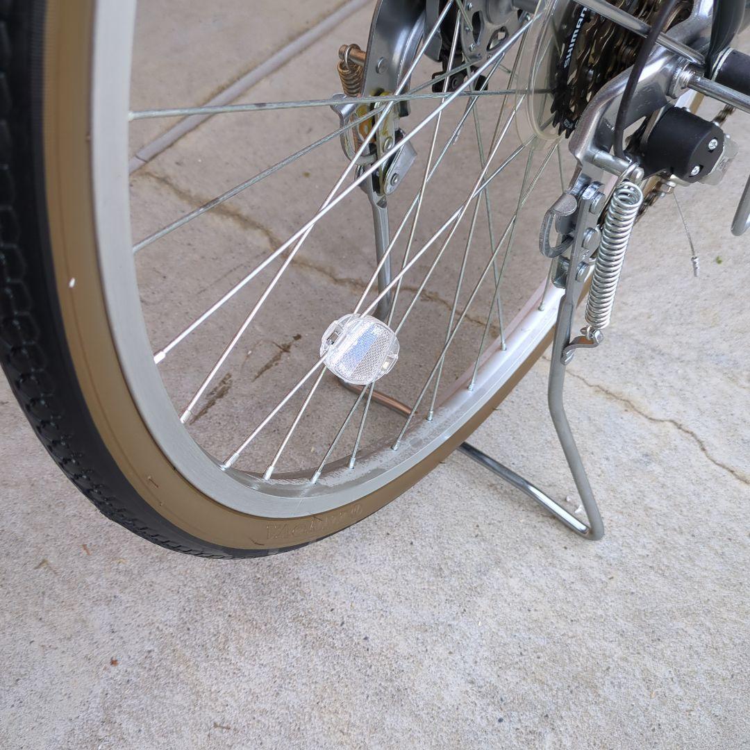 b*2様 シティサイクル 26インチ自転車 6段ギア、自動点灯LEDライト 直接