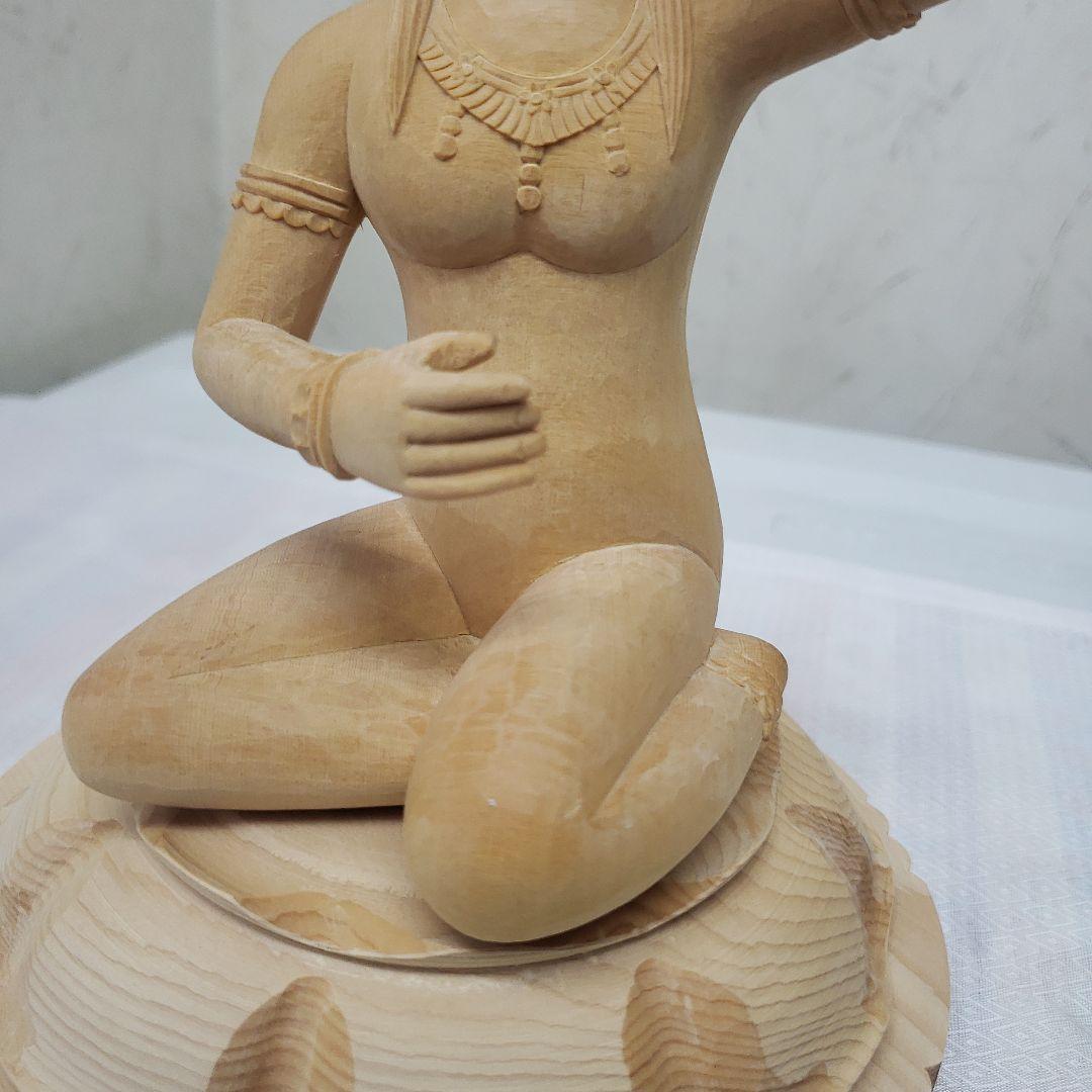 新彫り　特価　美しい仏像です◆金運ヒバ材 弁財天◆秘部バチ付き２８cm