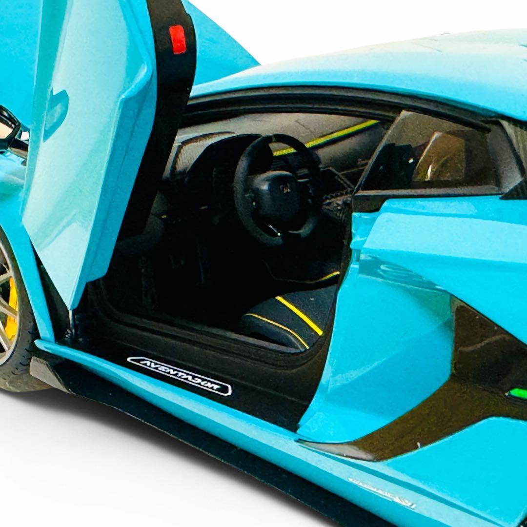 オートアート 1/18 ランボルギーニアヴェンタドール SVJ ターコイズブルー