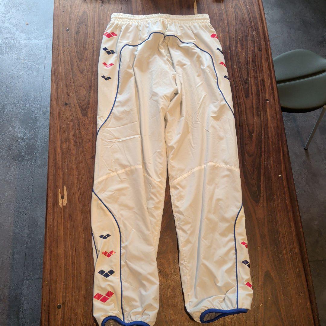 arena アリーナ　トレーニングウェア　上下セット