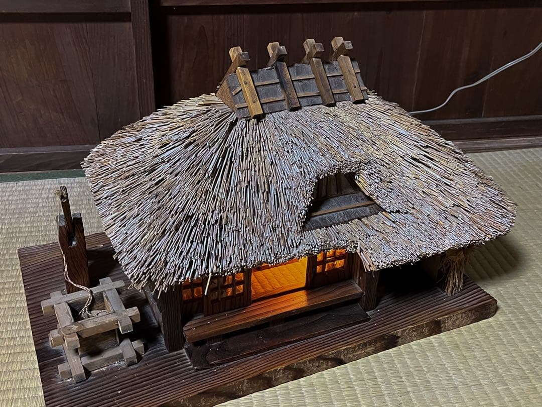 【希少】大型茅葺 古民家 リアル模型 昭和レトロ 照明付き オブジェ