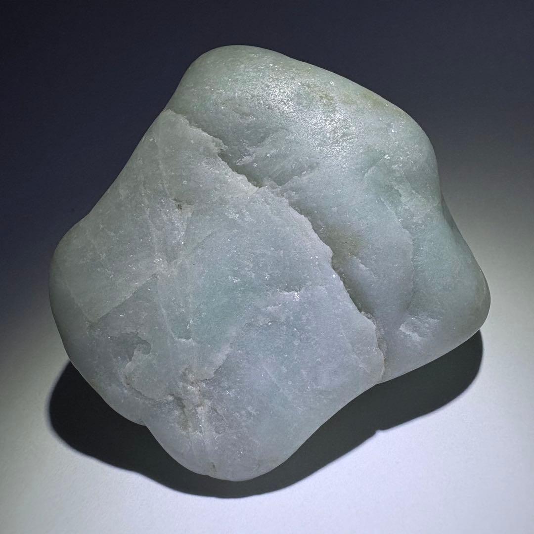 糸魚川　翡翠　ヒスイ　ひすい　海石　約68g