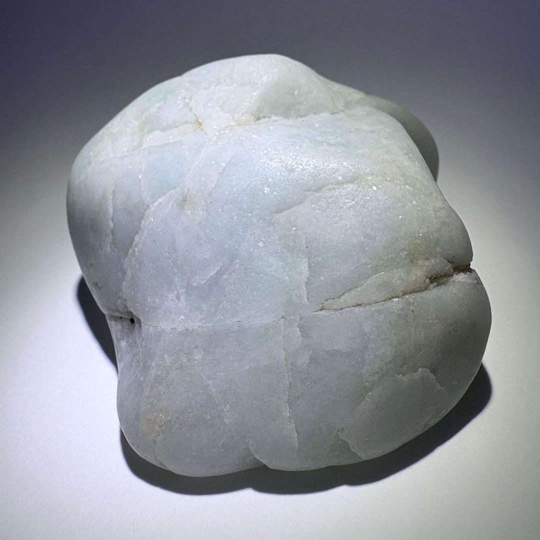 糸魚川　翡翠　ヒスイ　ひすい　海石　約68g