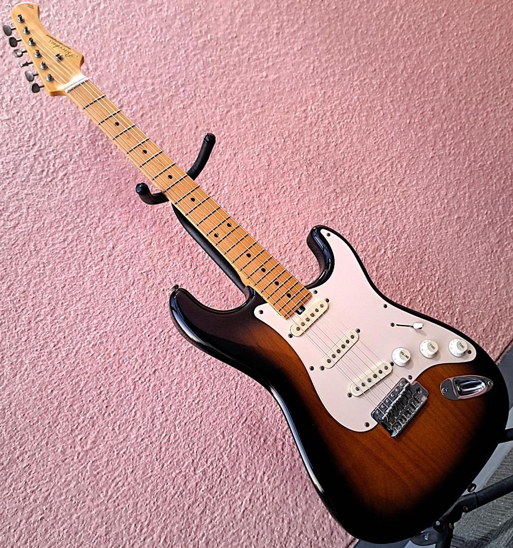 ■Bacchus BST-500G M 2TS Stratocaster