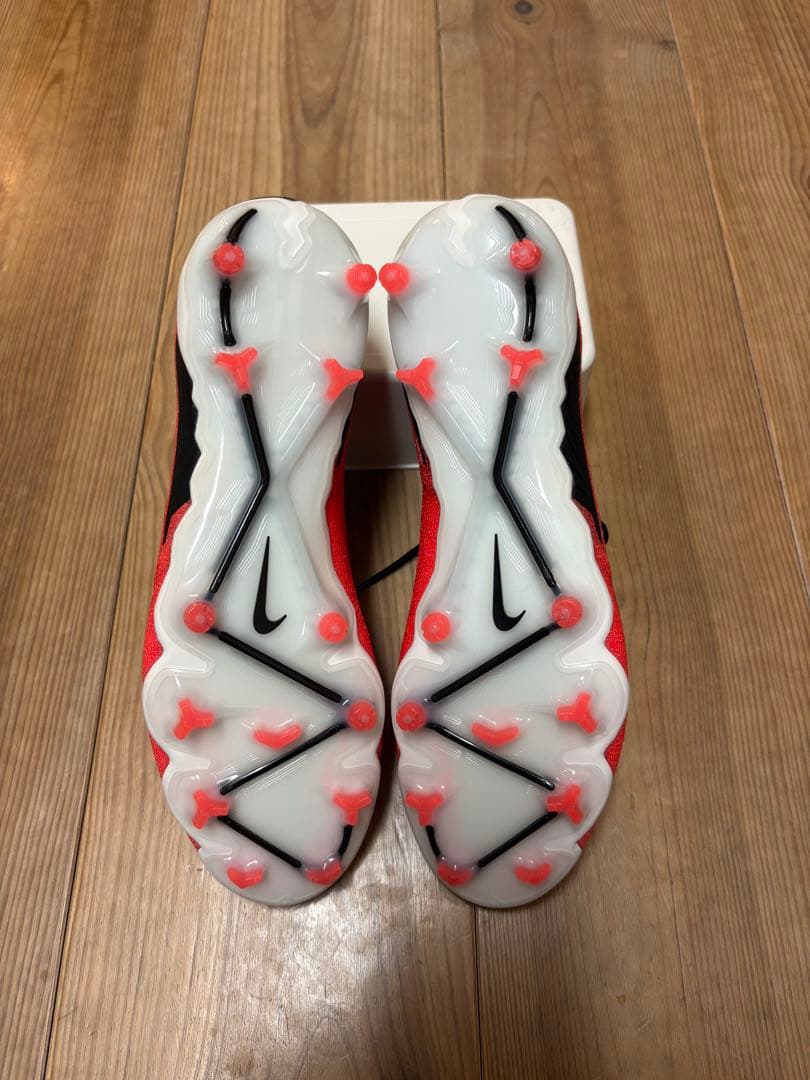 ナイキ　ファントムGX FG レッド　27.5