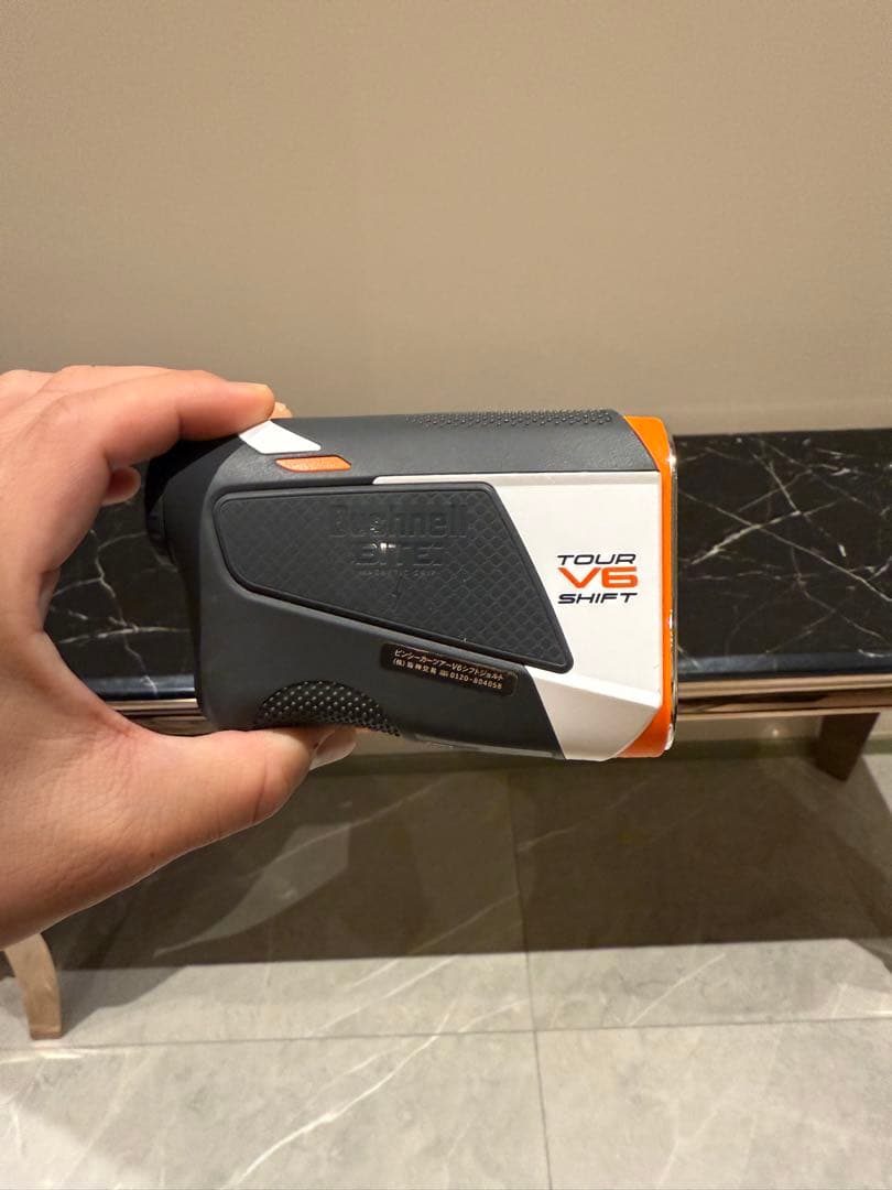 300円スタート　オリジナルケース付 Bushnell V6 ゴルフ用距離計