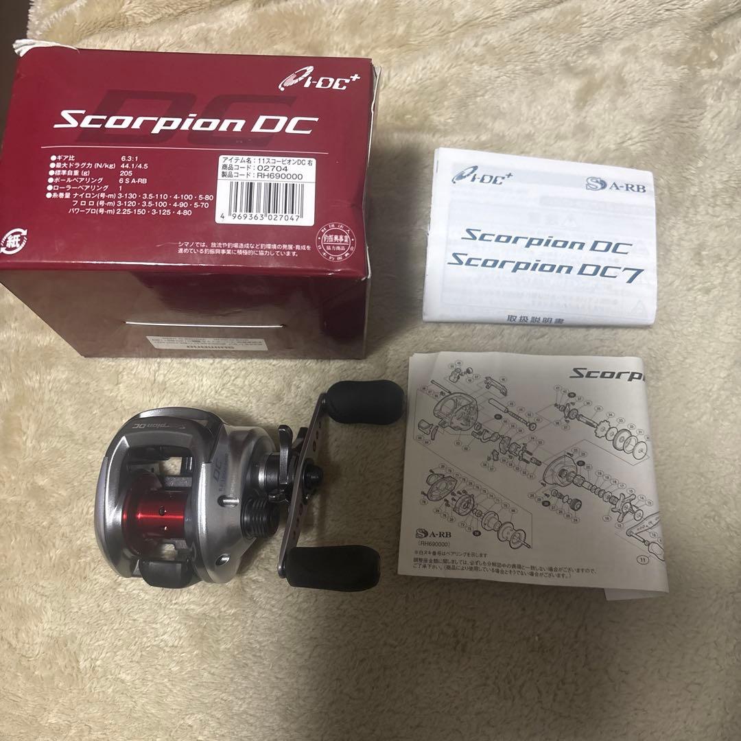 ほぼ新品11 スコーピオン右ハンドルScorpion DC R ベイトリール