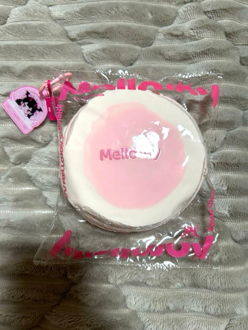 Mellojoy メロジョイ スクイーズ 贅沢スフレ 苺スフレ　ストロベリー