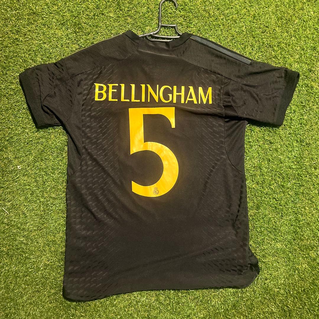 レアル・マドリード ベリンガム5番シャツ 黒