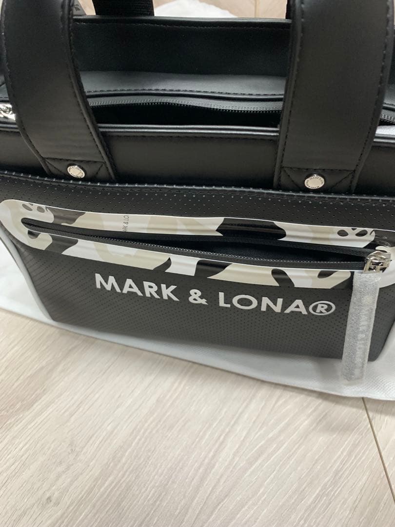 マークアンドロナ　ゴルフ　ラウンドバッグ