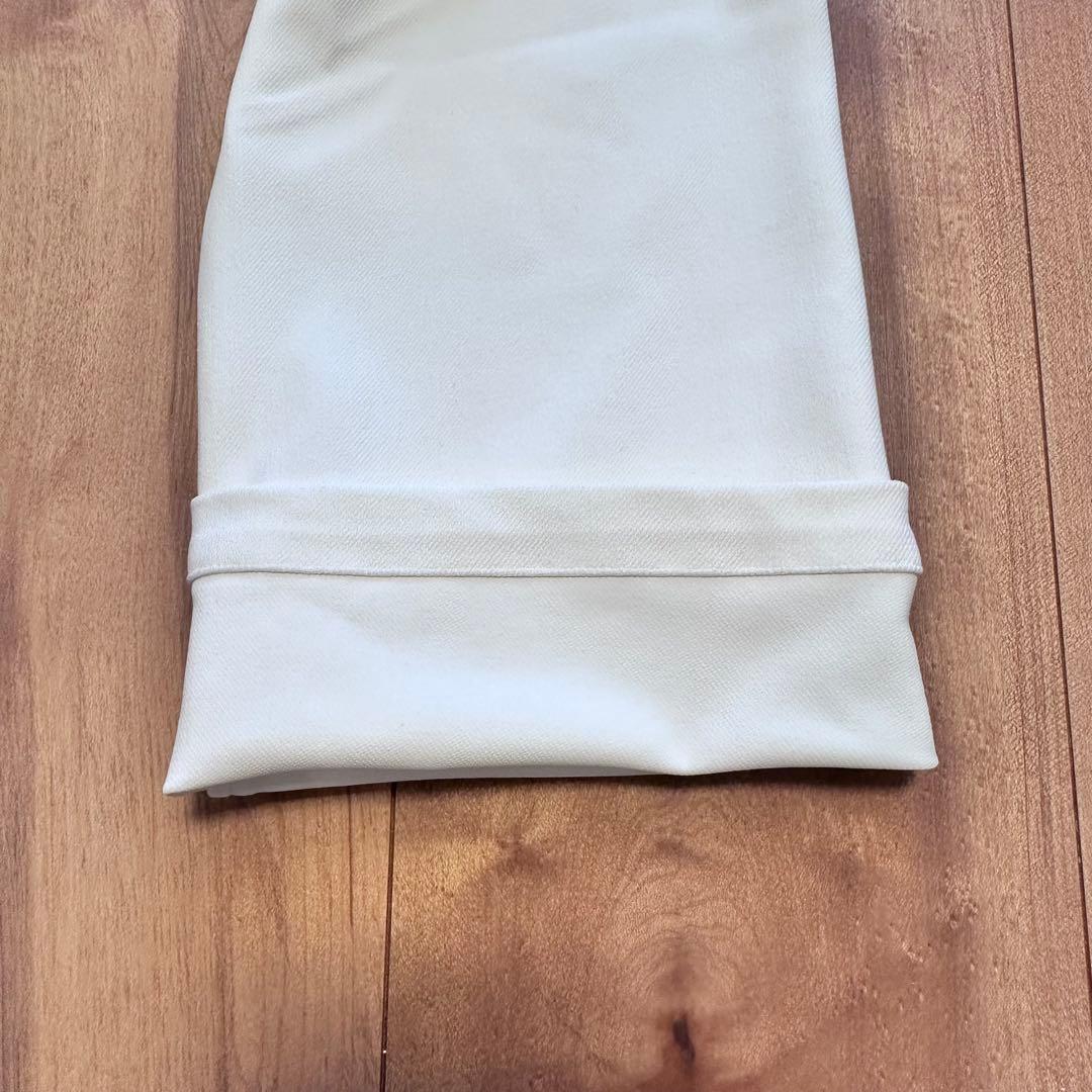 定番　スリムパンツ　ホワイト　サイズM 春夏　ストレッチ　新品タグ付　レディース