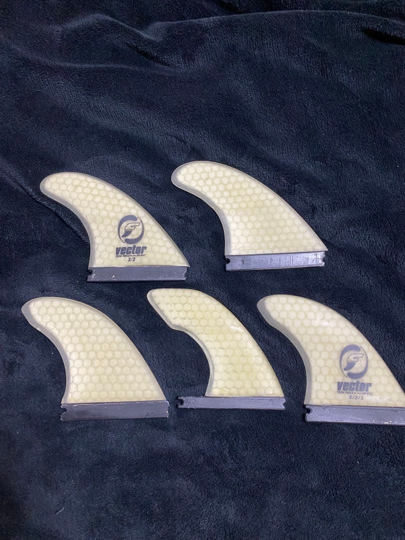 フューチャーフィン　 フィン サーフィン　クアッド　トライフィン　5フィン