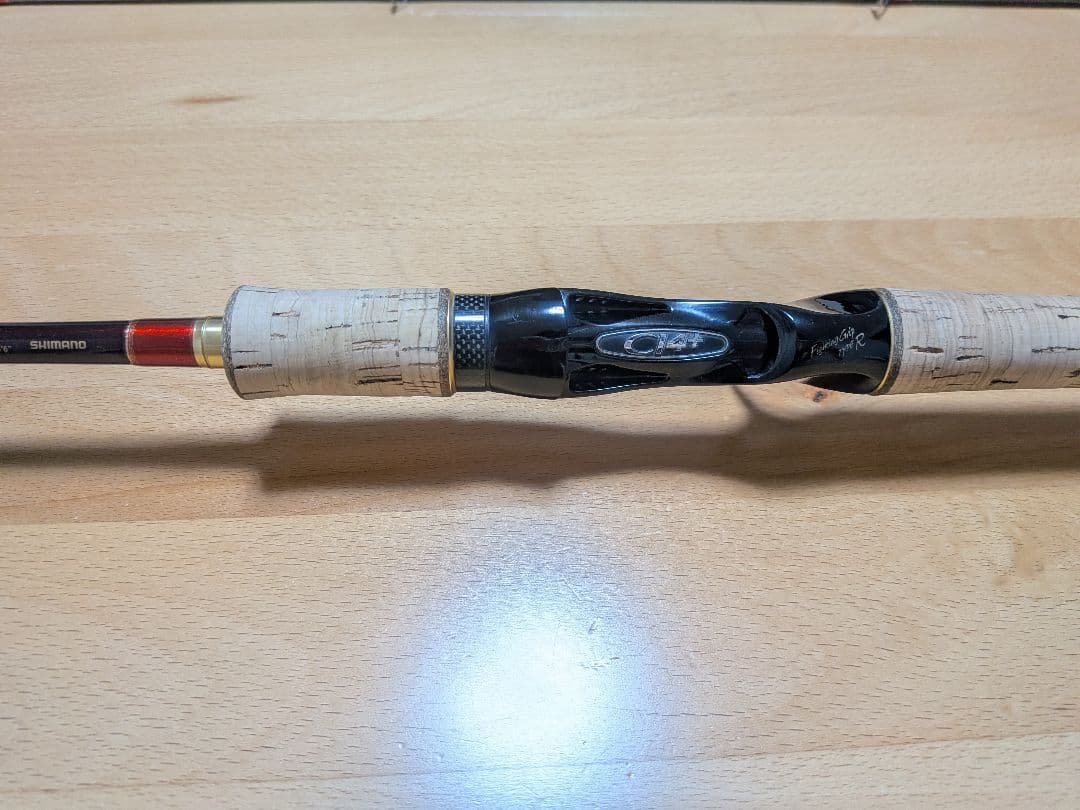 SHIMANO　シマノ　ワールドシャウラ 1651F-2　 　レッドタイプ