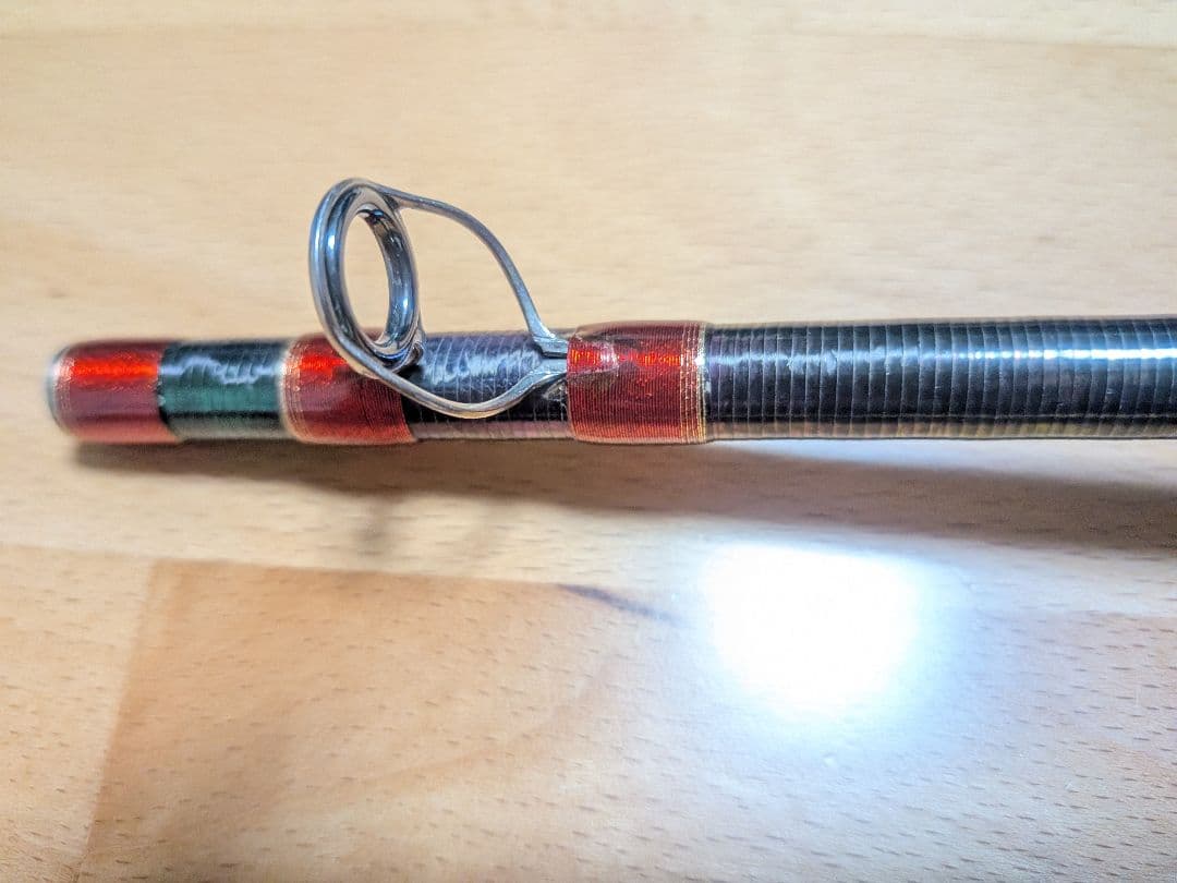 SHIMANO　シマノ　ワールドシャウラ 1651F-2　 　レッドタイプ