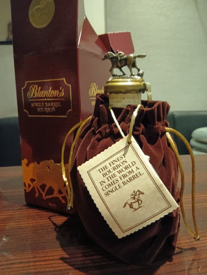 ウイスキー Blanton's Single Barrel Bourbon 750mL