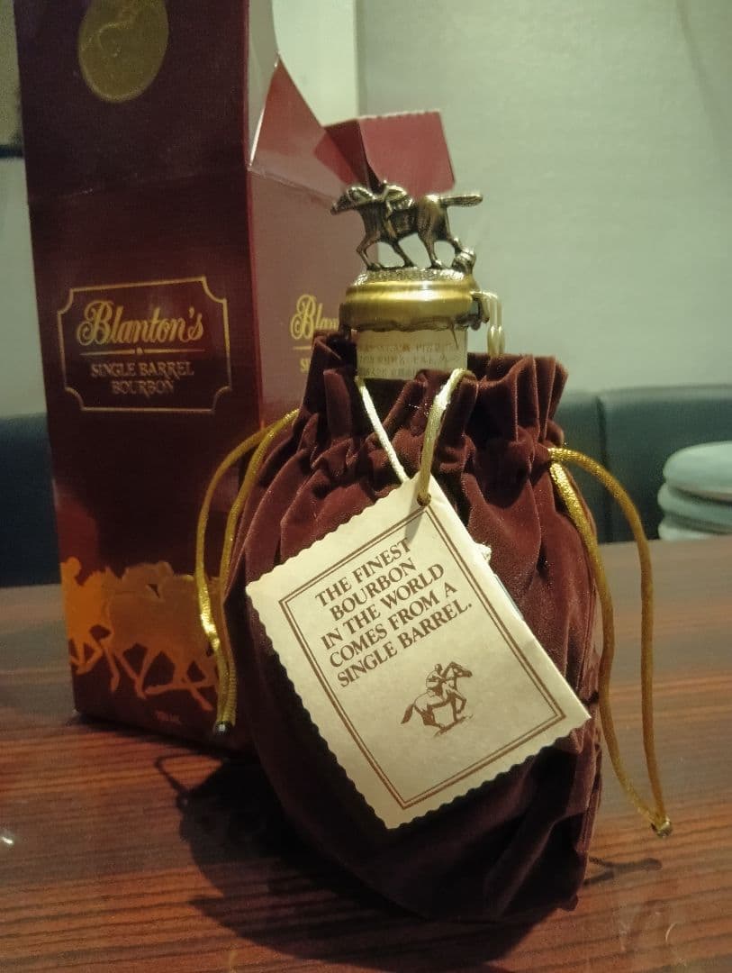ウイスキー Blanton's Single Barrel Bourbon 750mL