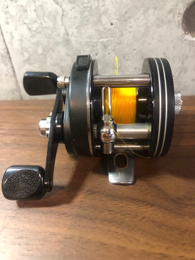 DAIWA ダイワ ミリオネア GS-1000 オールドベイトリール