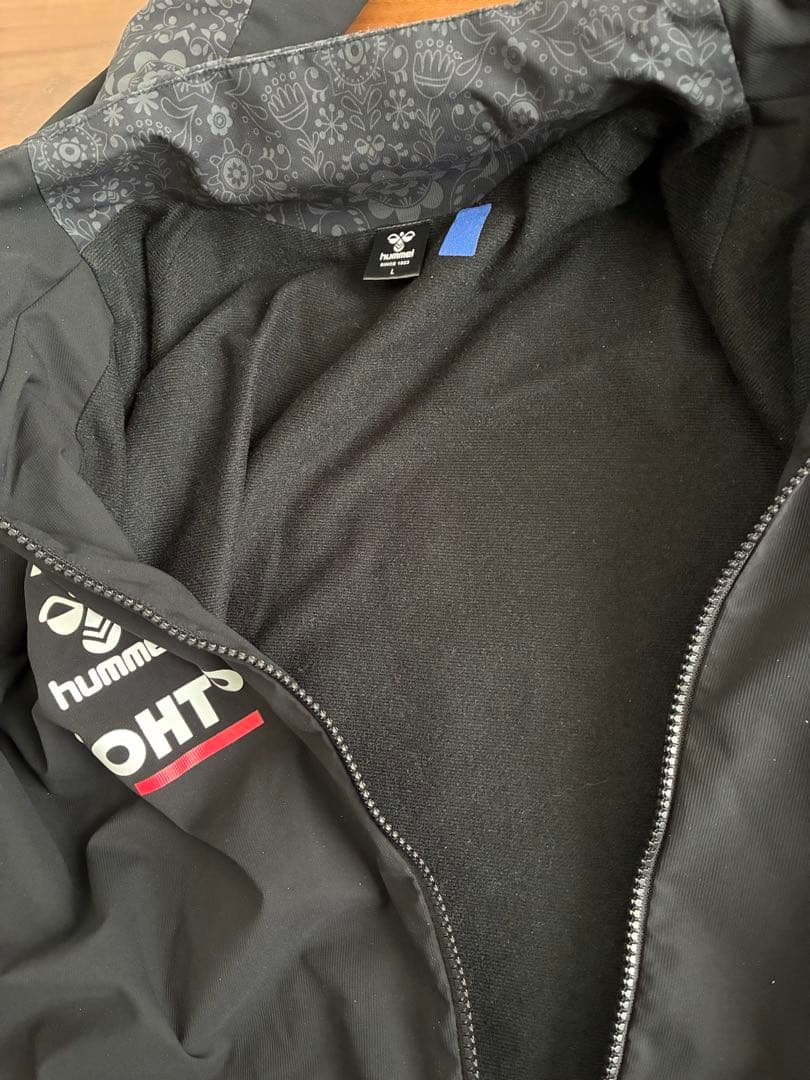 ガンバ大阪 ウーブンジャケットL 支給品スタッフモデル　ヒュンメル　値下げ