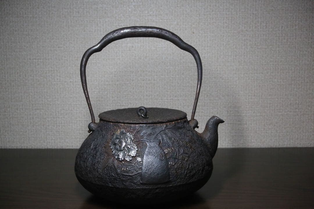 明治時代　鉄瓶　金工　金銀象嵌　950ml