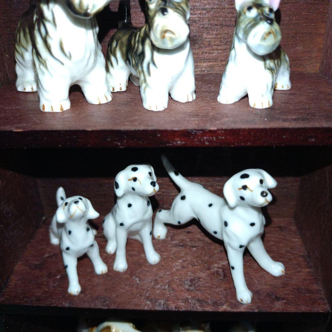 ミニチュア陶器犬の置物・ケース付きセット