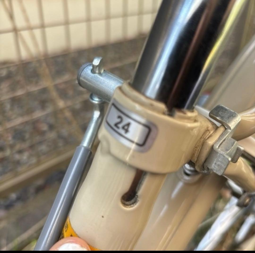 GW限定お値下げ！美品！自転車ベージュ 24インチ 前カゴ付き