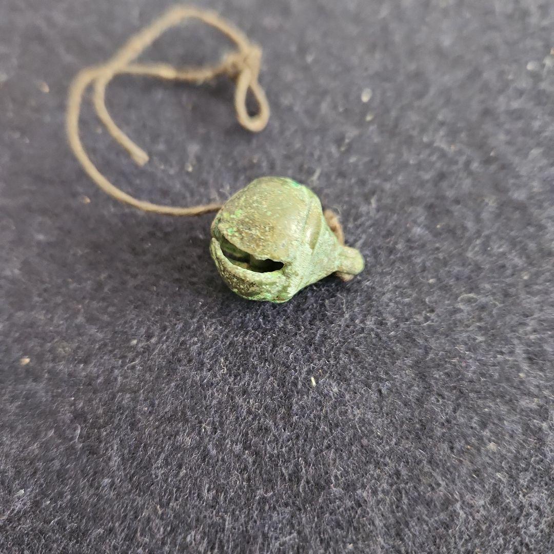 古墳時代の金銅製の鈴