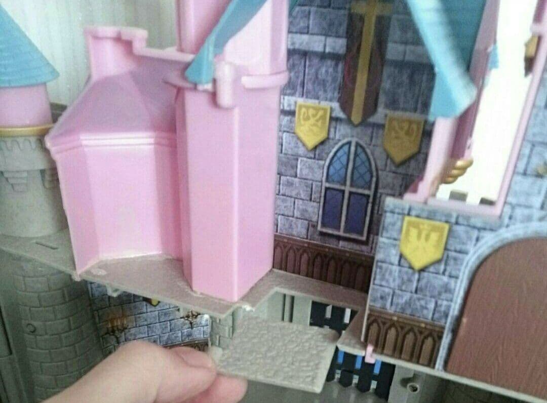 日本未発売アメリカ購入★眠れる森の美女　オーロラ姫お城　キャッスルプレイセット