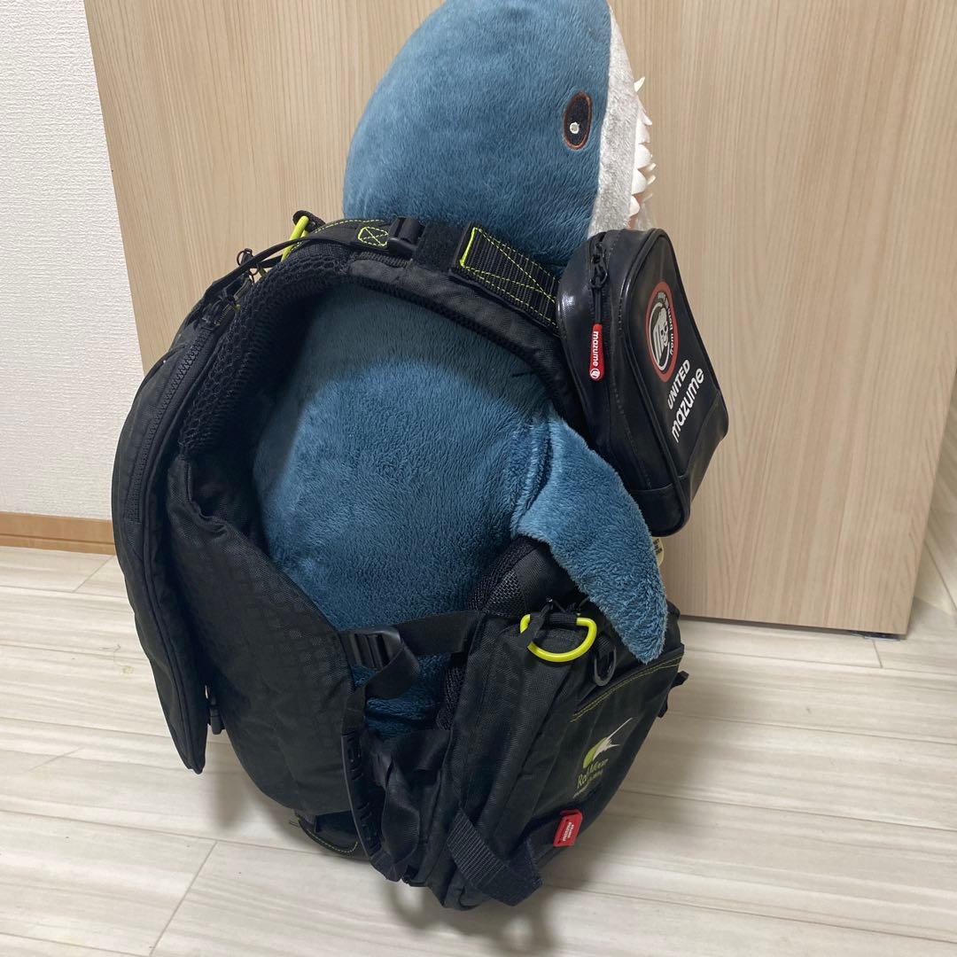 mazume フィッシングベスト ブラック/グリーン