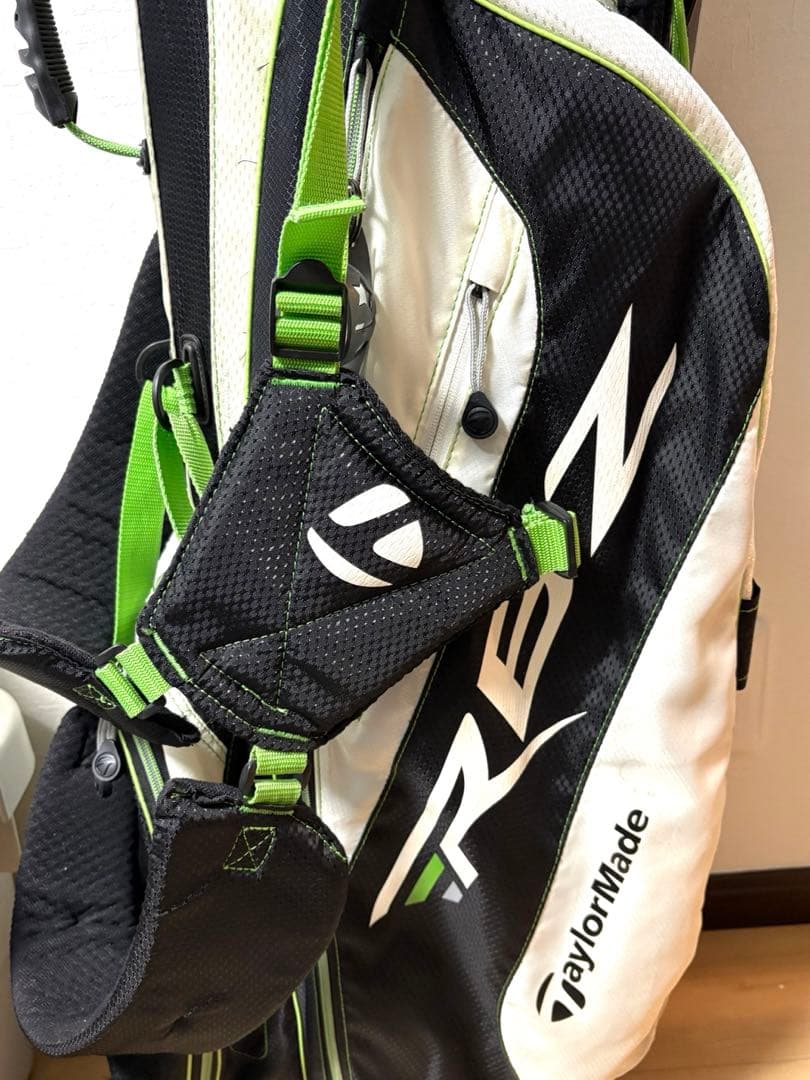 TaylorMade RBZキャディバッグ
