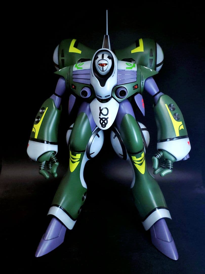 【全塗装完成品】【マクロス】ハセガワ1/72クアドラン・ロー(TV版)