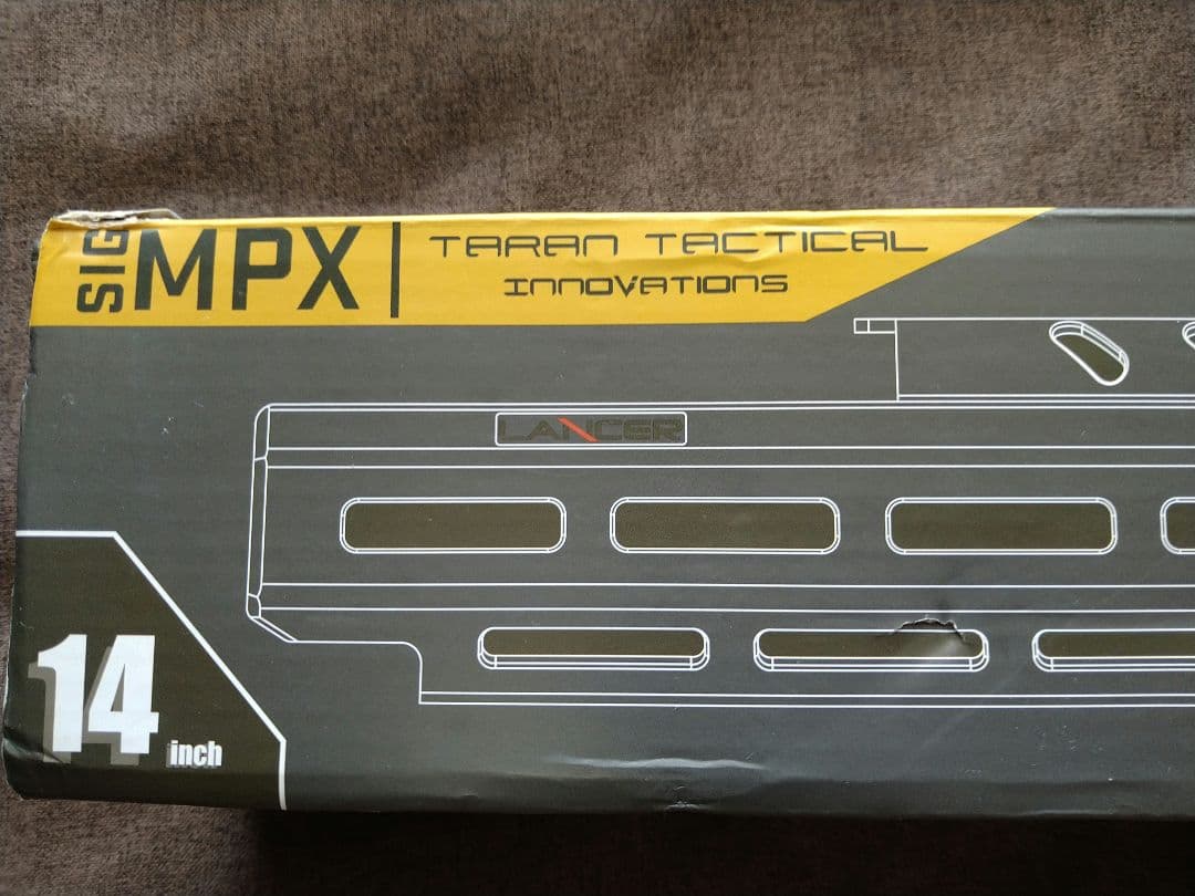 オ*ァ様 FCW Lancerタイプ MPX カーボン ハンドガード 14インチ