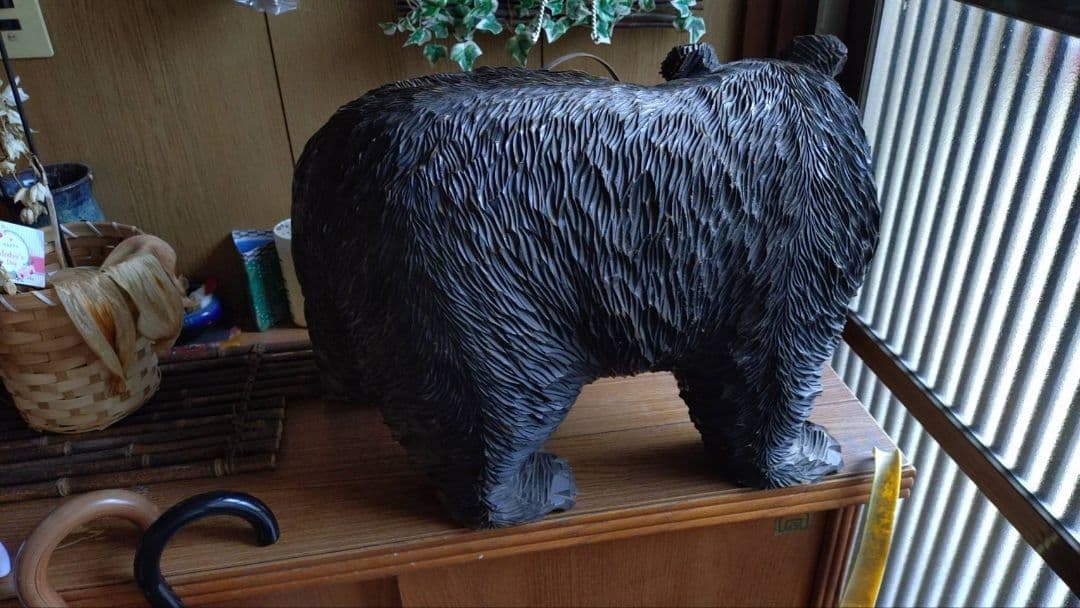 木製クマ彫刻(写真を追加しました)