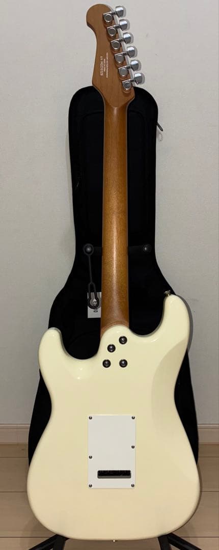 HISTORY HST/SSH-Performance ホワイト 弦は新品交換済