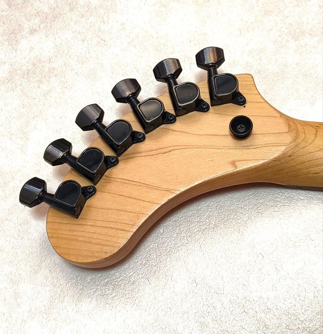 【美品】ZO-3 芸達者 メタリックレッド アンプ内蔵ミニギター ケース付