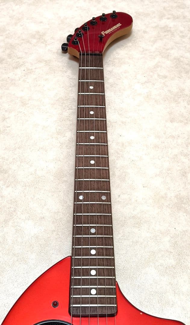 【美品】ZO-3 芸達者 メタリックレッド アンプ内蔵ミニギター ケース付