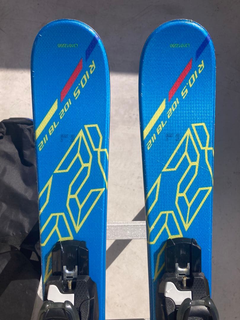 【美品】ショートスキー　SALOMON ショートカート125 バンド ケース付