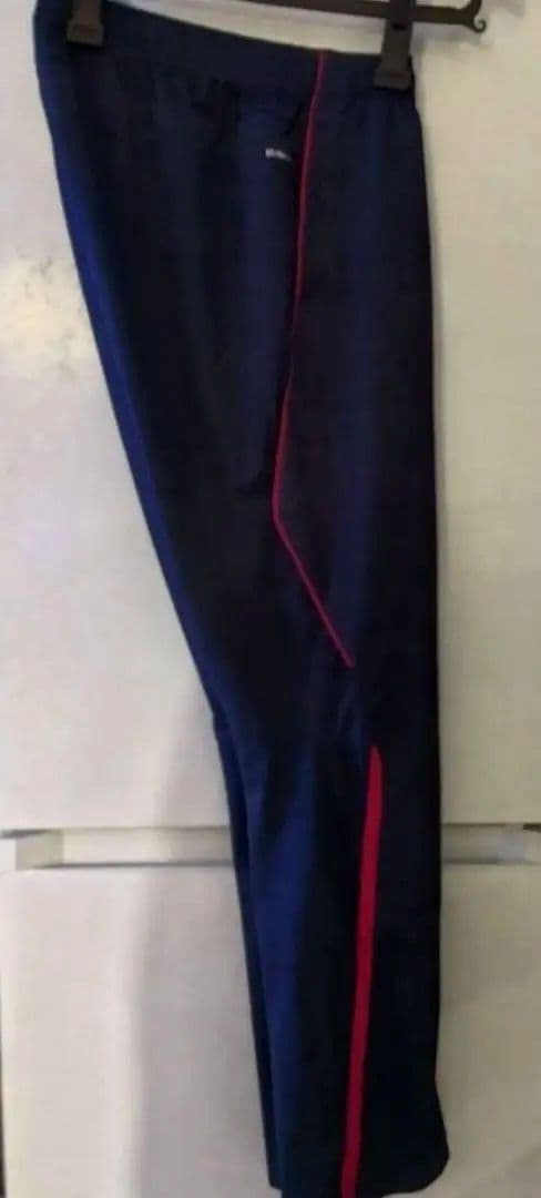 新品！アディダス〜レディースＵＶトレーニングウエア3点セット！