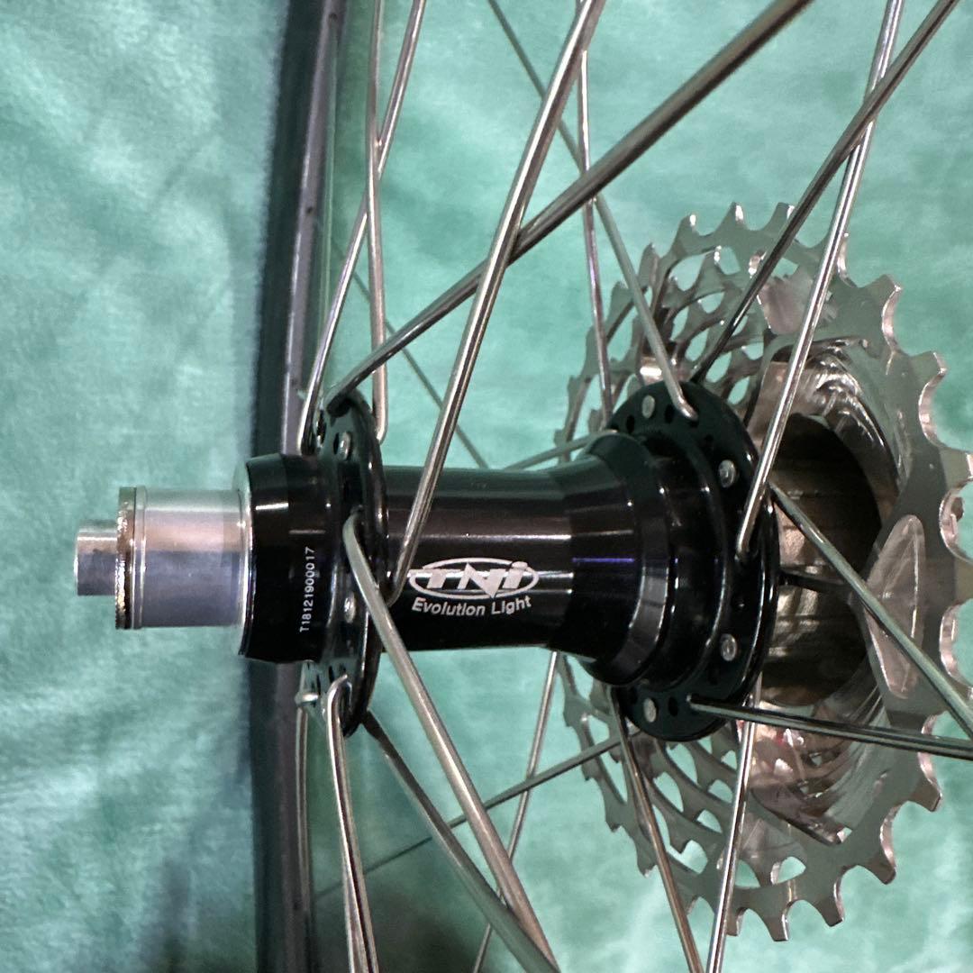 TNIカーボンロードホイール前後セットEDEOカセット付き中古品