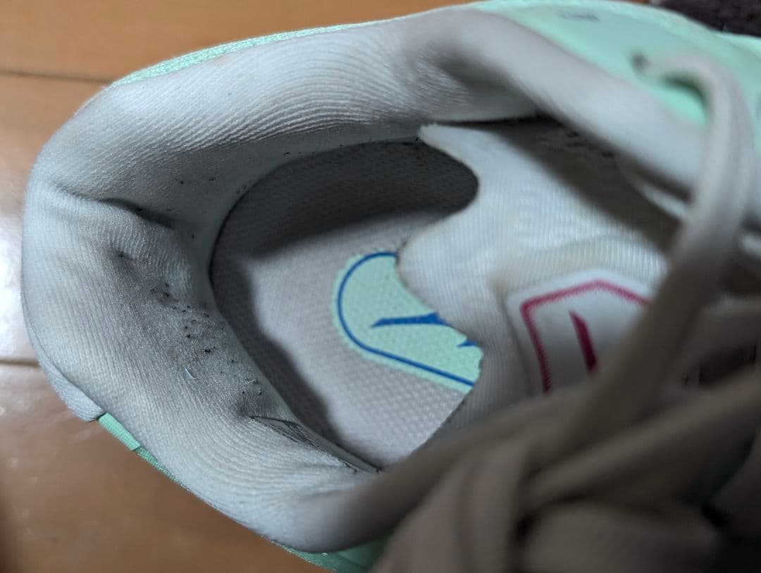 Mizunoバレーボールシューズ ウェーブライトニング ペールグリーン 26.0