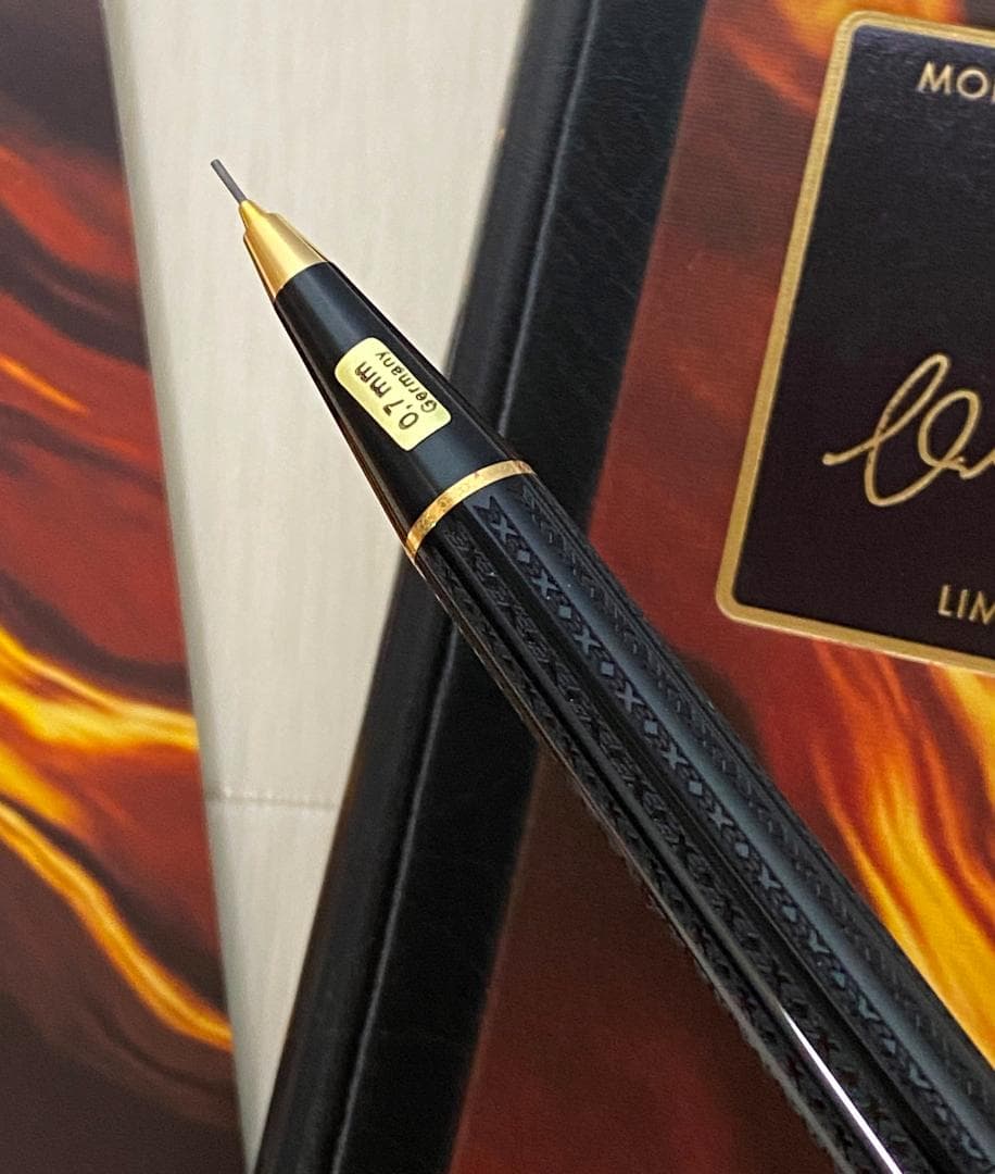 超美品 モンブラン 限定品 作家シリーズ ドストエフスキー シャーペン 修正有