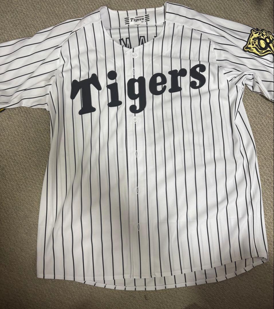 Tigers ユニフォーム 近本 Lサイズ
