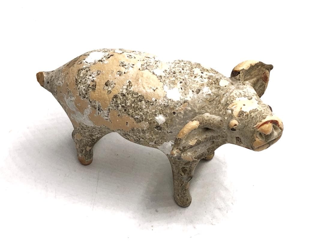 【 ファイアンス 】　ブタ　出土品