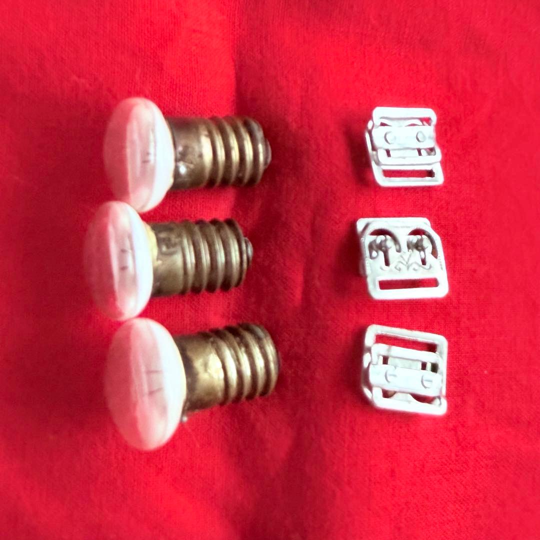 ￼ 2245様感謝‼️貴重な史料‼️「ほたる灯」旧日本軍特許ほたる懐中電灯➕電球部品