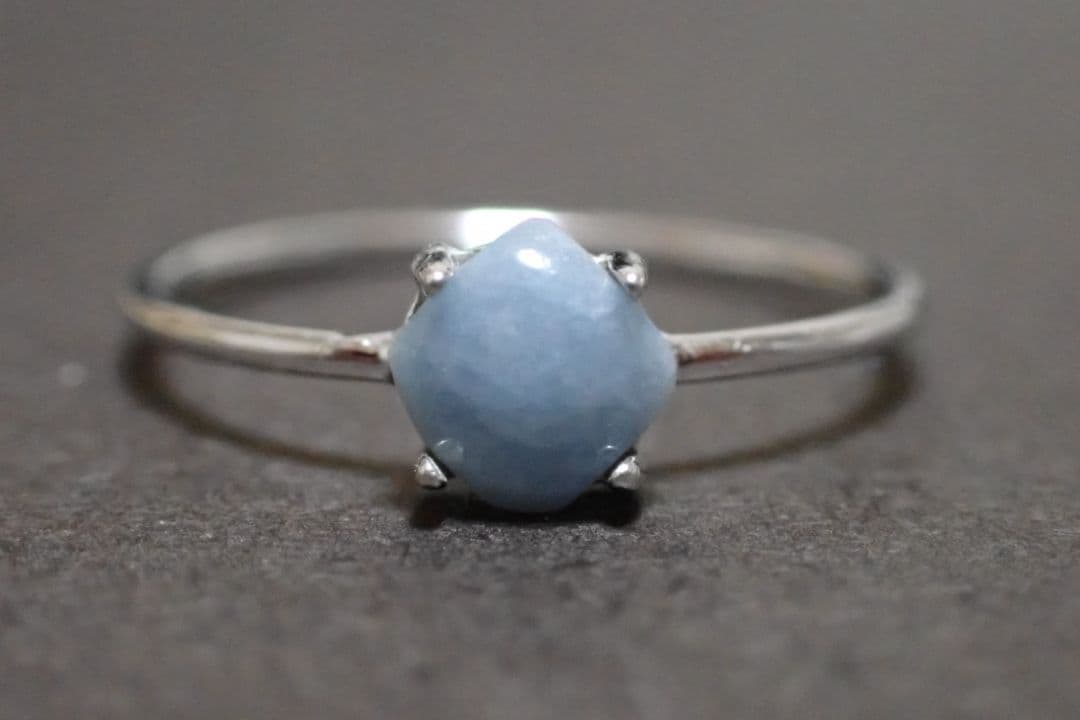 糸魚川翡翠　入コン沢　青　5×5ミリ　リング　指輪　送料無料