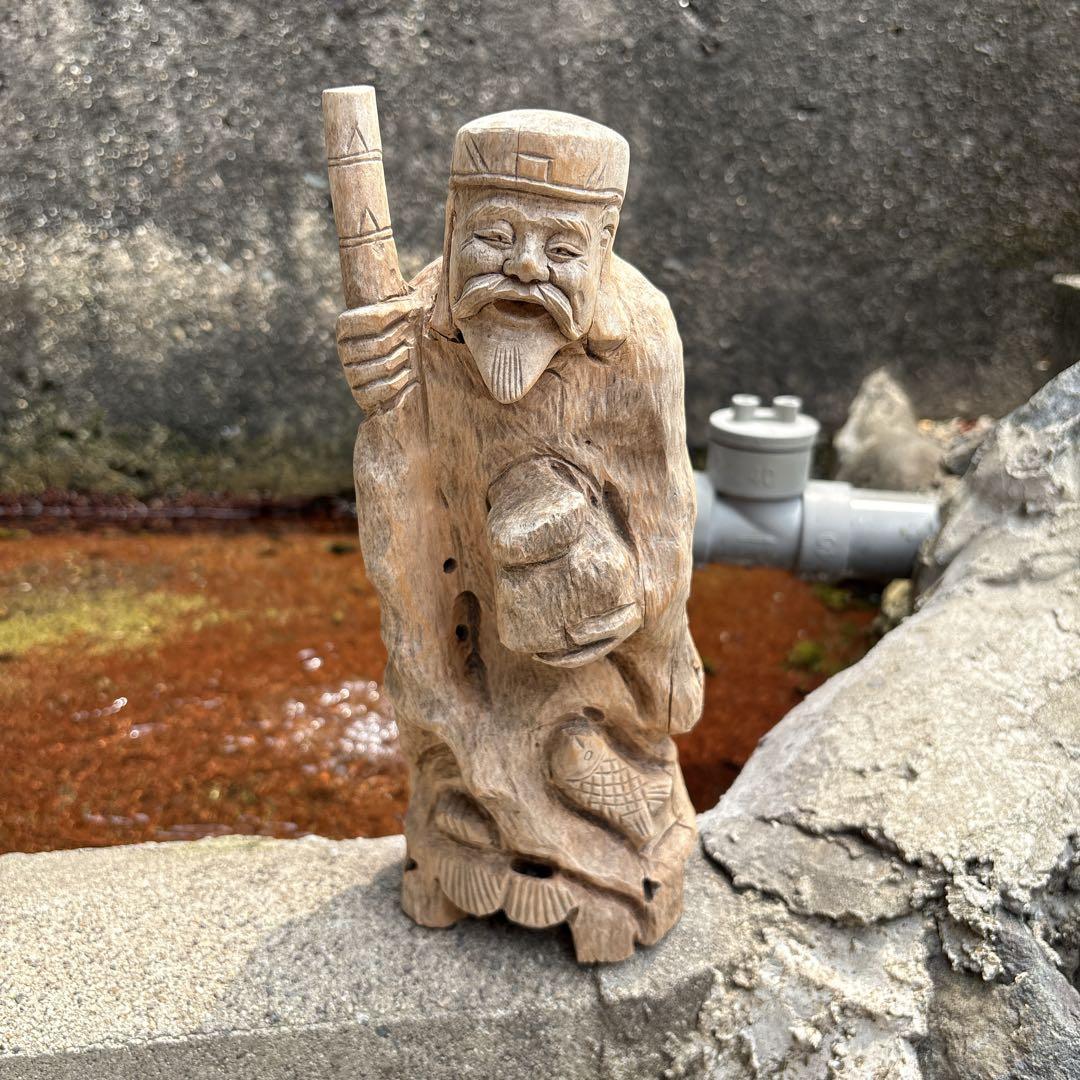 曰く付き 木製 老人像 彫刻 約26cm