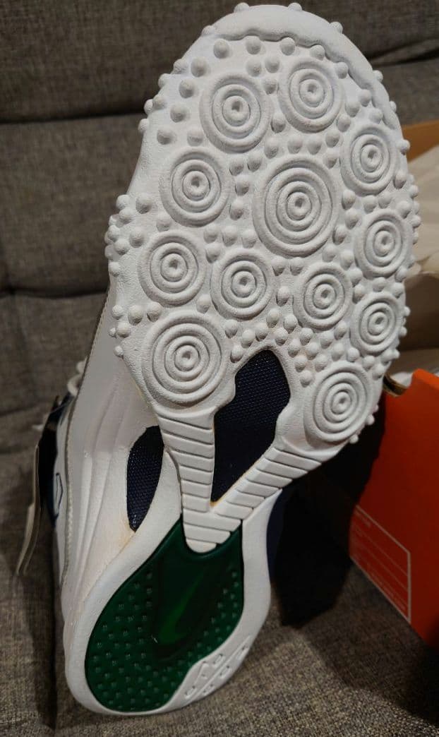 【値下げ中】【新品未使用】エアズームフライトファイブ（アップテンポ）