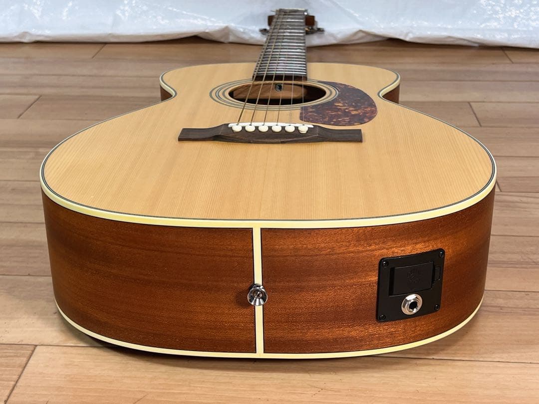 Guildギルド M-240E アコースティックエレクトリックギター