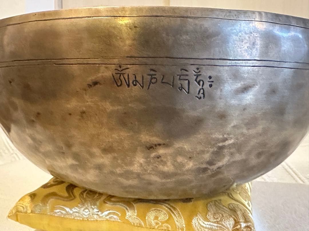 【万葉】ネパール製手作り　フルムーン31cmシンギングボウル　G2 D4