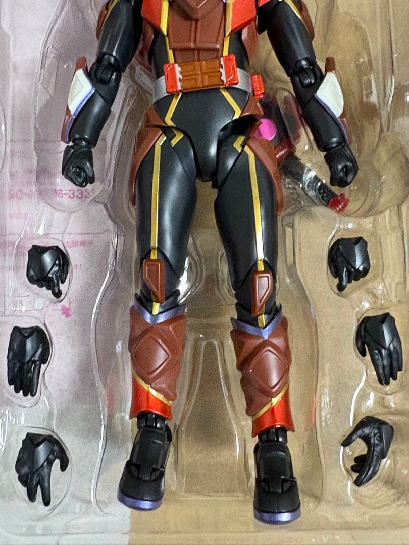 S.H.Figuarts 仮面ライダー ヴァレン ヴラム セット