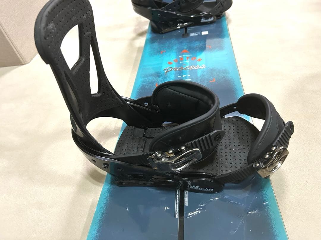 美品　スノーボード　Burton process 157セット　ケース付